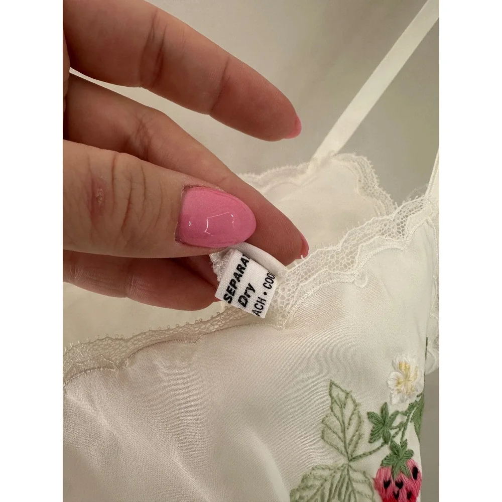 Vintage Strawberry Embroidered Slip Dress Womens 34 White EUC Lace Trim Chemise - Picture 6 of 9